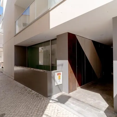 Nina Da アパート ナザレ